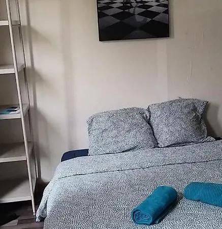 Equipee Apartment